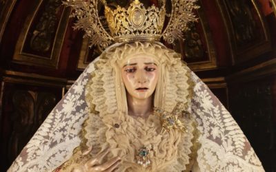 Cambio de vestimenta de Ntra. Sra. de la Amargura